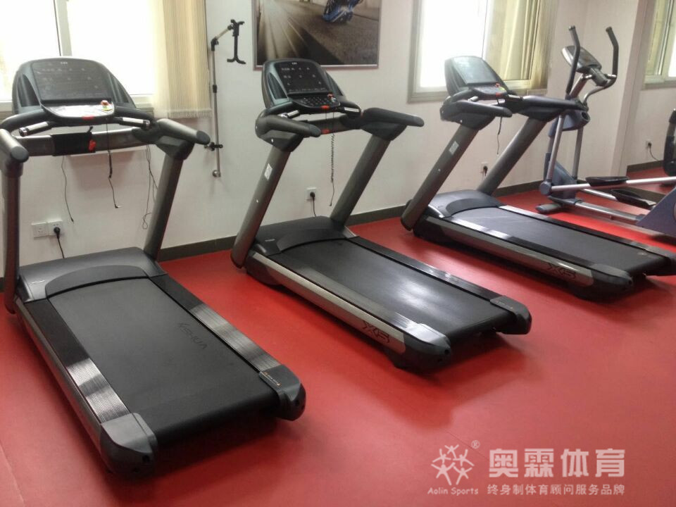 跑步机 \
