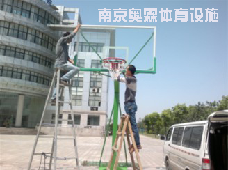地埋式篮球架安装步骤如下